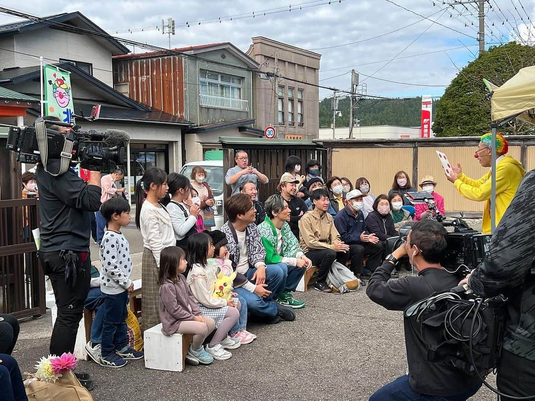 酒井一圭さんのインスタグラム写真 - (酒井一圭Instagram)「純烈の東北であったまろう旅  第４弾 制作決定！  12月22日（金）総合 （東北地方向け）  午後7:57〜午後8:42  ※放送後、1週間NHKプラスでの配信を予定しています  スーパー銭湯アイドルの純烈が東北の温泉地を巡り、魅力を発信する温泉地応援紀行番組。今回は秋田県の男鹿市・五城目町を訪ねます！  #東北温泉地応援プロジェクト  #とうほくであったまろう  #NHK #純烈 #酒井一圭」10月31日 19時42分 - sakaikazuyoshi