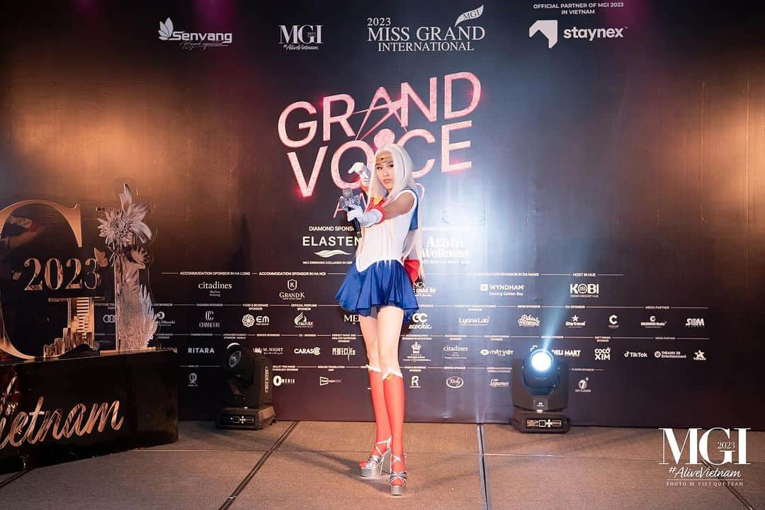 ミス・グランド・ジャパンのインスタグラム：「Happy Halloween 🐰🌙  Miss Japan costume was so popular at Grand Voice Award night ❤️ Also she performed very well 🎤✨  #MGI2023 #AliveVietnam  #SenVangEntertainment #Staynex  #CollagenElasten #Aratawellness .  #MGI #GrandExperiences #MissGrandInternational #MissGrandInternational2023  #WeAreGRANDthe1andOnly #happyhalloween  #costume  #missgrandjapan #ミスグランドジャパン #ミスグランドインターナショナル #セーラームーン」