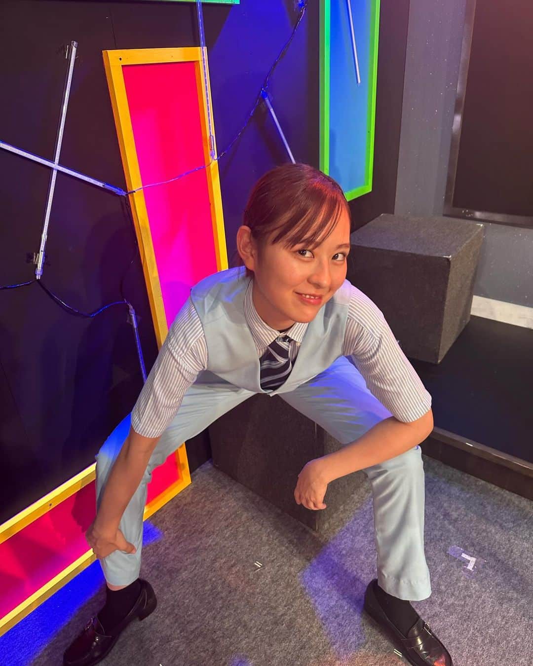 大野帆香のインスタグラム：「ハッピーハロウィン🎃👻 ということで男装ほのかでも載せますね  好きな水色のスーツでした🩵」