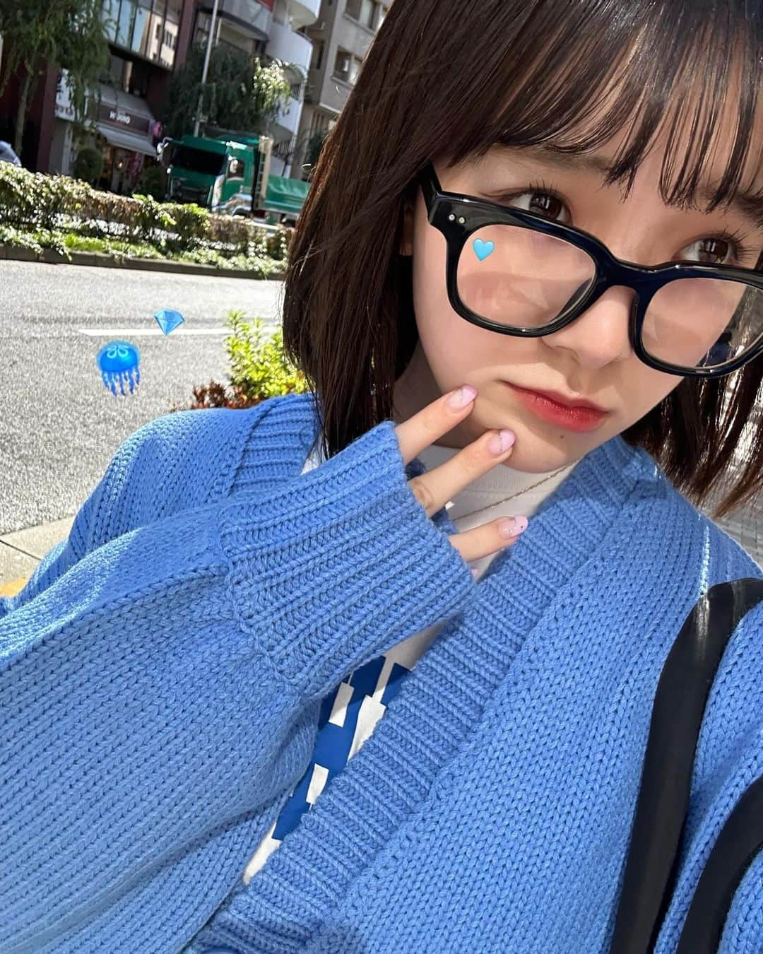 桜井えまさんのインスタグラム写真 - (桜井えまInstagram)「︎︎︎︎︎︎☺︎ 可愛すぎるニット🌐🫧🥣  最後はサーモンいくらパスタ🍝 本当に美味しすぎた…   #blue   #ニット   #えまのすきふく」10月31日 20時00分 - emma_sakurai_official