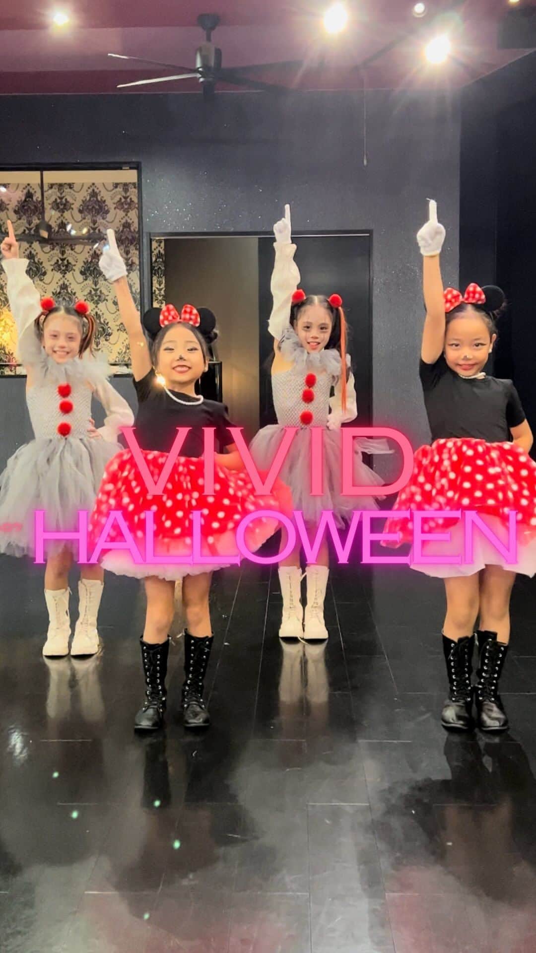 Ruuのインスタグラム：「ViVidHELLOWEEN🎃💖👻  ただただ癒し💖ちりりったまちゃん🎃✨ ちょっと他の投稿の刺激が強すぎた方は 是非こちらを見て癒されてくださいませ。。🙇🏻‍♀️  とかいって！！！ 来年は白塗りに期待👻‼️wwwww  #halloween」