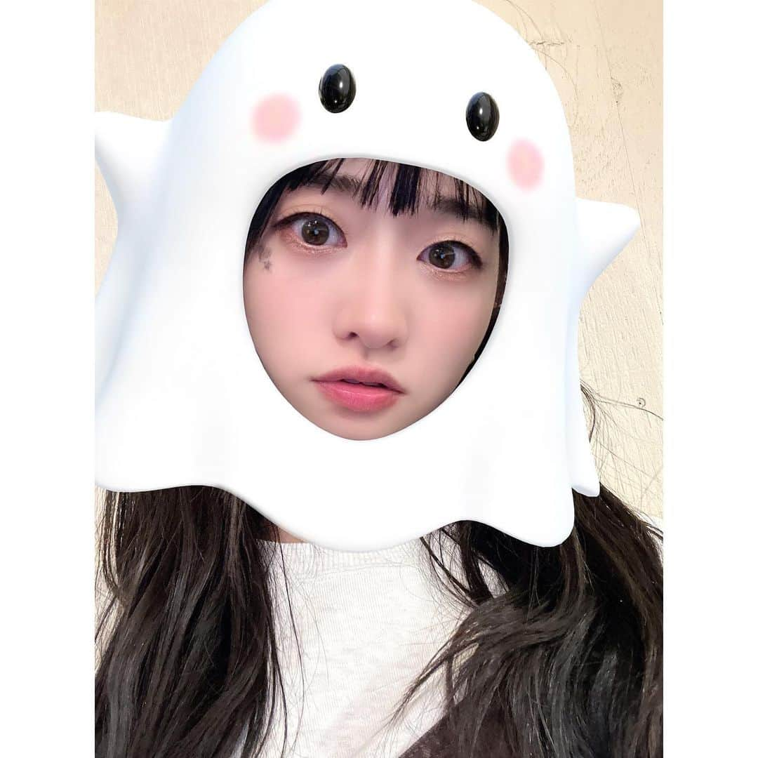 堀場美希さんのインスタグラム写真 - (堀場美希Instagram)「🎃👻🧛‍♀️🐈‍⬛🕸️ はっぴーはろうぃん！！  アイラインで♡と⭐︎書いてみたよ〜！  #Halloween #ハロウィン」10月31日 20時00分 - miki_horiba212