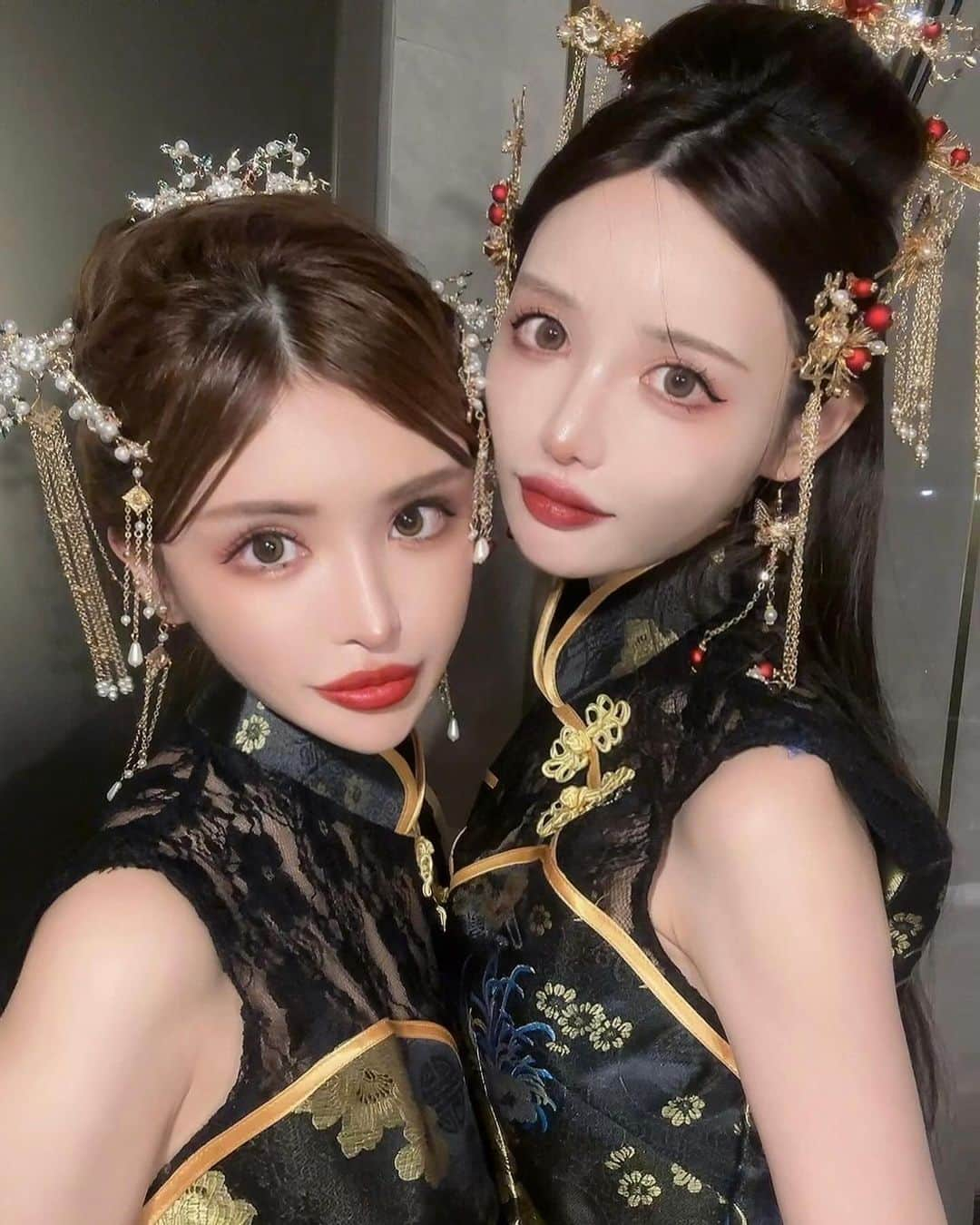 武藤静香さんのインスタグラム写真 - (武藤静香Instagram)「. なんか強そ？🇨🇳wはぴはろ🎃🖤 @yunkoro519🖤 . . #姉妹#ハロウィンコスプレ#ハロウィンメイク#ワンホン」10月31日 20時00分 - mutoshizuka0204