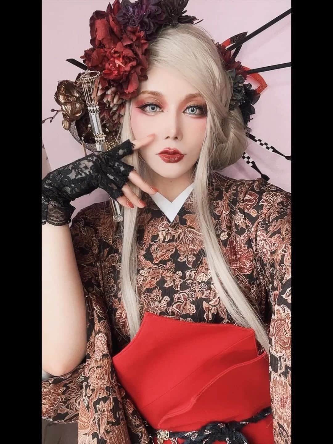 玉樹るいのインスタグラム：「久しぶりの投稿は、ハロウィンなのでコスプレ系で🎃 シャドウバン解けてるといいなぁ💦  #ココロの変身写真  #エスペラント南青山 #halloween」
