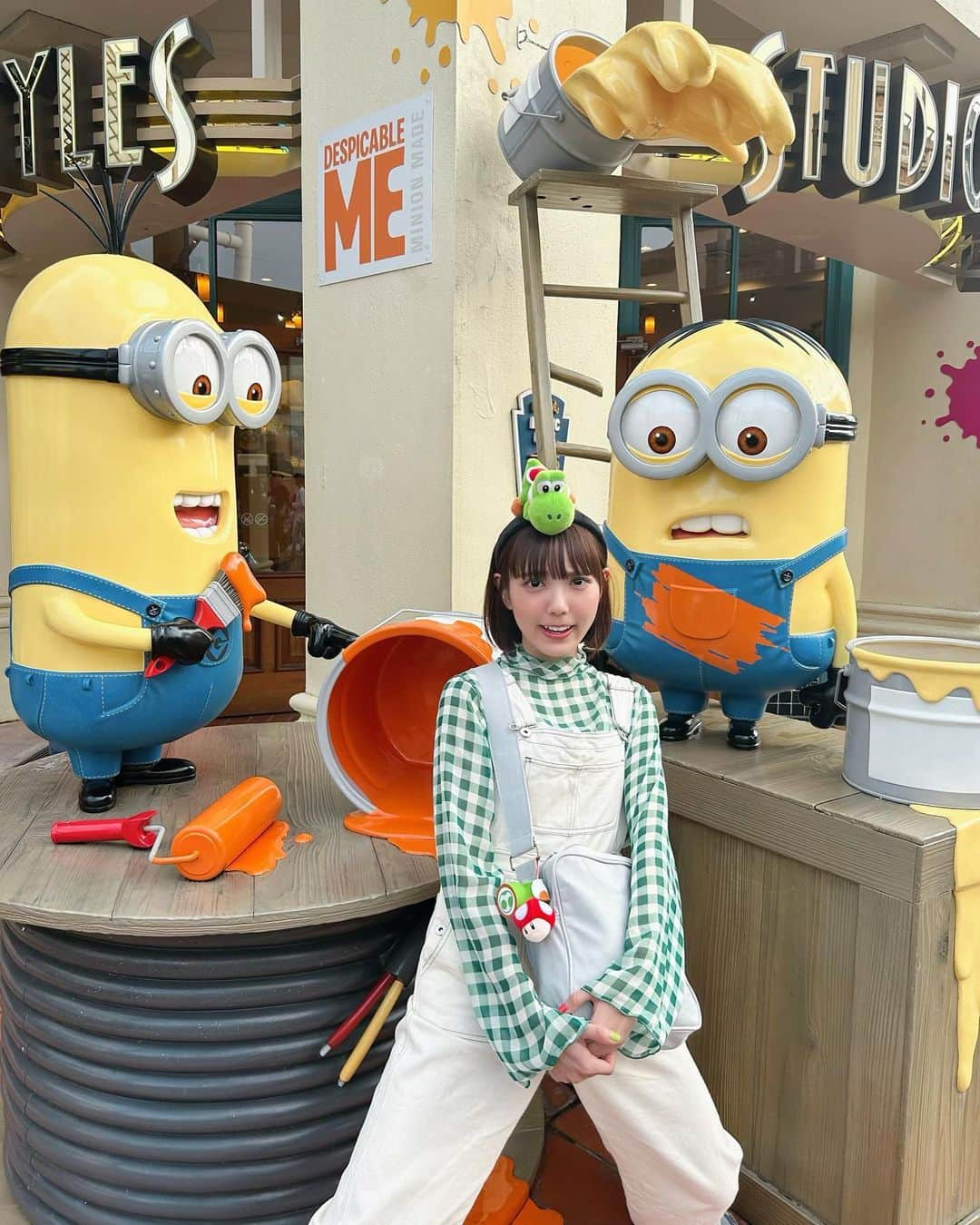 幹葉（スピラ・スピカ）のインスタグラム：「ベロー！ 先月、ユニバのハロウィーンがちょうど始まるくらいに 遊びに行ってきたよ🧟‍♀️🧟‍♂️ぞぞぞぞんびぞぞぞ」