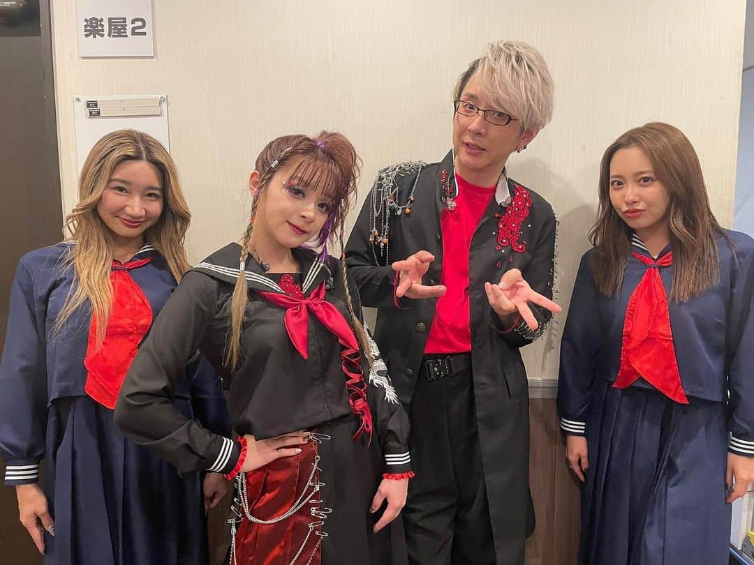 田尻恭香のインスタグラム：「2023.10.20 「BEGIN THE VISION ～ HALLOWEEN PARTY ～」  GARNiDELiAさんステージ ダンサー出演させていただきました . ありがとうございました 〜 👻♥♥ スケバン衣装でした !!! ☺️  #GARNiDELiA #halloween」