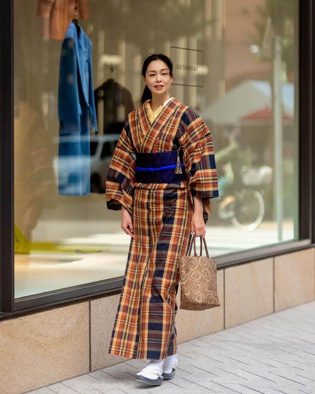川原亜矢子のインスタグラム：「銀座でランチ✨ #ginza #tokyo #kimono #中華 #日常着物 #着物コーディネート #美容」