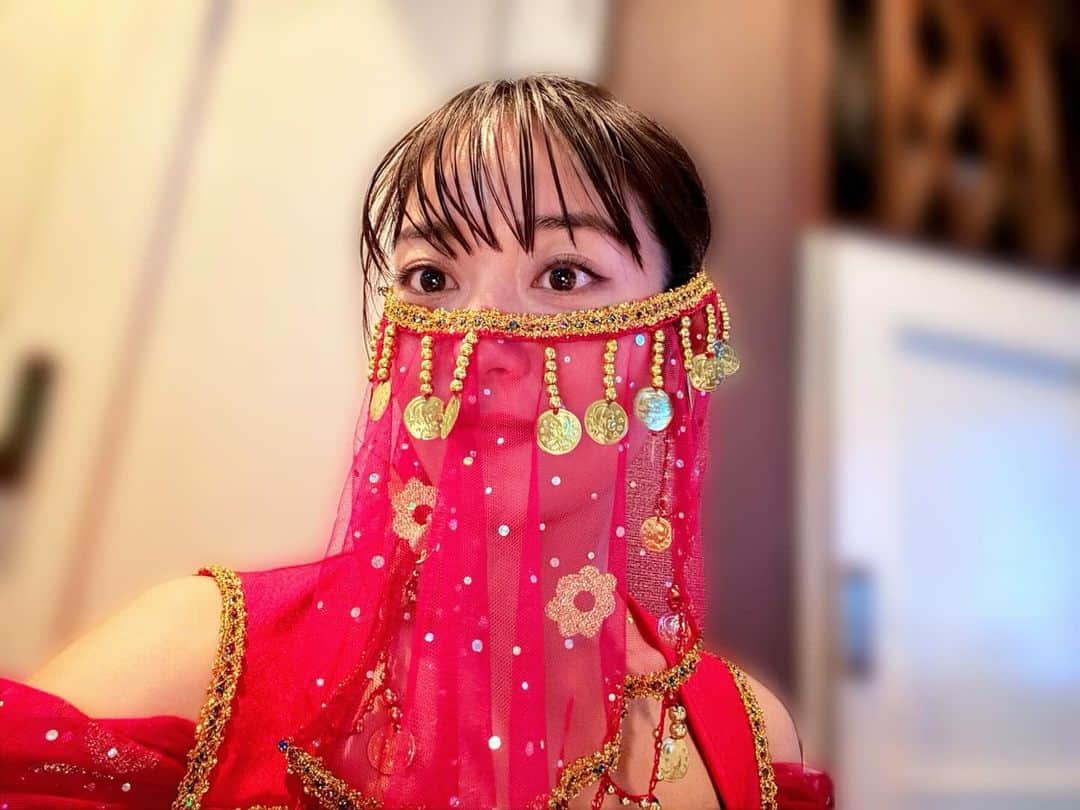 林恵理のインスタグラム：「Happy Halloween！ 仲間たちと楽しいハロウィンをやったので、記念に載せちゃう🎃  ただただ馬鹿騒ぎするのはダメだと思うけど、節度を持って楽しむ！そういう楽しみ方はありだと思う！  最高に楽しかった！✨ . . #ハロウィン #ハロウィンコスプレ #halloween #halloweencostume #halloweennight #長野 #上田市 #uedacity #nagano」