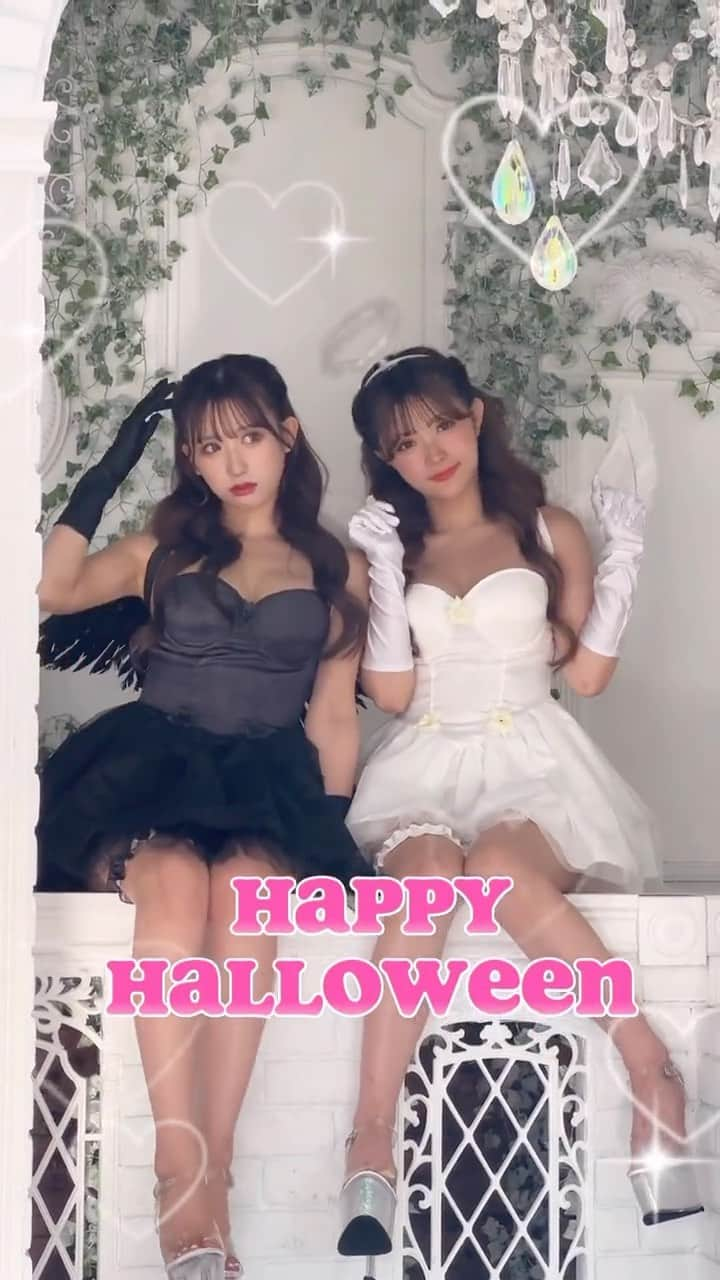 ドレスショップTIKA公式のインスタグラム：「🎃HappyHalloween🍭🍬ハロウィン楽しんでますか？💗💗  #コスプレはtika たくさんのタグ付けお待ちしております🍬👻🎃   #ハロウィンコスプレ  #コスプレ女子  #コスプレ撮影  #コスプレ初心者  #伊藤桃々  #聖菜  #撮影モデル」