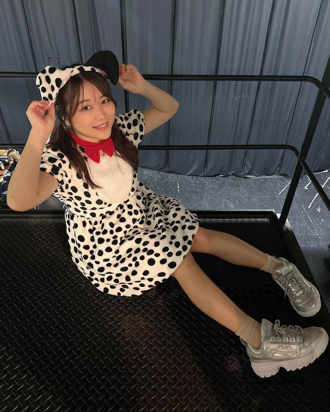 島崎友莉亜さんのインスタグラム写真 - (島崎友莉亜Instagram)「🐶🪭😈 #ハッピーハロウィン #happyhalloween2023 #仮装 #アイドル #idol #japaneseidol #にきちゃん」10月31日 20時36分 - yuria_shimazaki_uug2ki