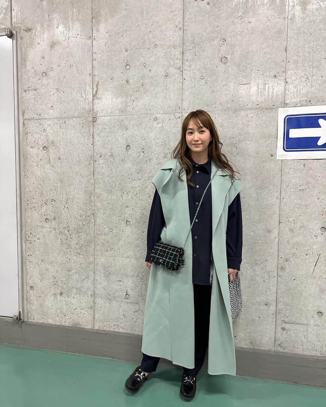 のインスタグラム：「私服☺︎」