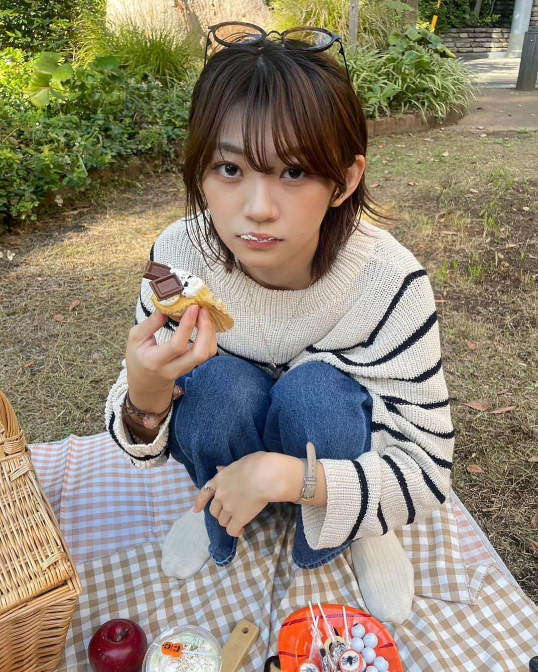 板倉可奈さんのインスタグラム写真 - (板倉可奈Instagram)「Halloween picnic 🎃🧺  今年は公園でハロピクしたよ~ 色々事件発生しまくりな1日でした笑 (それはまた後日お話しするね)  #ピクニック #ハロウィン #kanacolor」10月31日 20時34分 - kn.sii.i