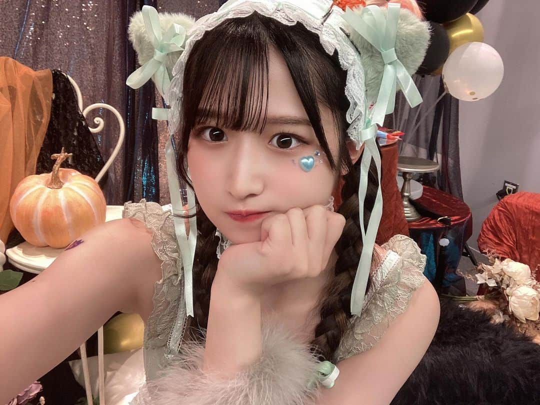 貝賀琴莉のインスタグラム：「👻❦ 🎃❦ʜᴀᴘᴘʏʜᴀʟʟᴏᴡᴇᴇɴ❦🎃 ❦👻 #ハロウィン #ハロウィンコスプレ #halloween #アイドル #idol」