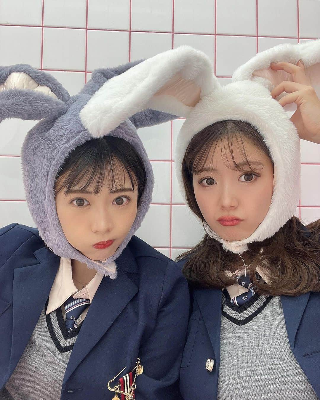 渡邉優さんのインスタグラム写真 - (渡邉優Instagram)「新大久保を満喫した日🐰☕️ お洒落なカフェも行けたしプリクラも撮れたし📷 久しぶりにあざとめな写真を撮ってもらいました。笑  制服姿はハロウィンなのでお許しを😏  #ハロウィン #新大久保カフェ #新大久保 #韓国プリクラ #韓国制服 #韓国グルメ #cafein #korea #新大久保 #ビキフォト #韓国」10月31日 20時39分 - yu_watanabe_