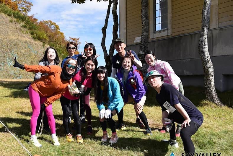 Natsuki（ナツキ）さんのインスタグラム写真 - (Natsuki（ナツキ）Instagram)「⛰️🍂 10/14... SKY VALLEY OZEIWAKURA🏃  傾斜45°の登り🤣  登り終わって 疲れ切ってるところも 撮られてた😅🤣😅💦  まぢで、 良いトレーニング⛰️✌🏾  #バーティカル #トレイルランニング #トレラン #尾瀬 #尾瀬岩鞍バーティカルキロメーター  #尾瀬岩鞍 #skyvalleyozeiwakura  #trailrunning  #training #workout #arcteryx」10月31日 20時39分 - natsukiii78