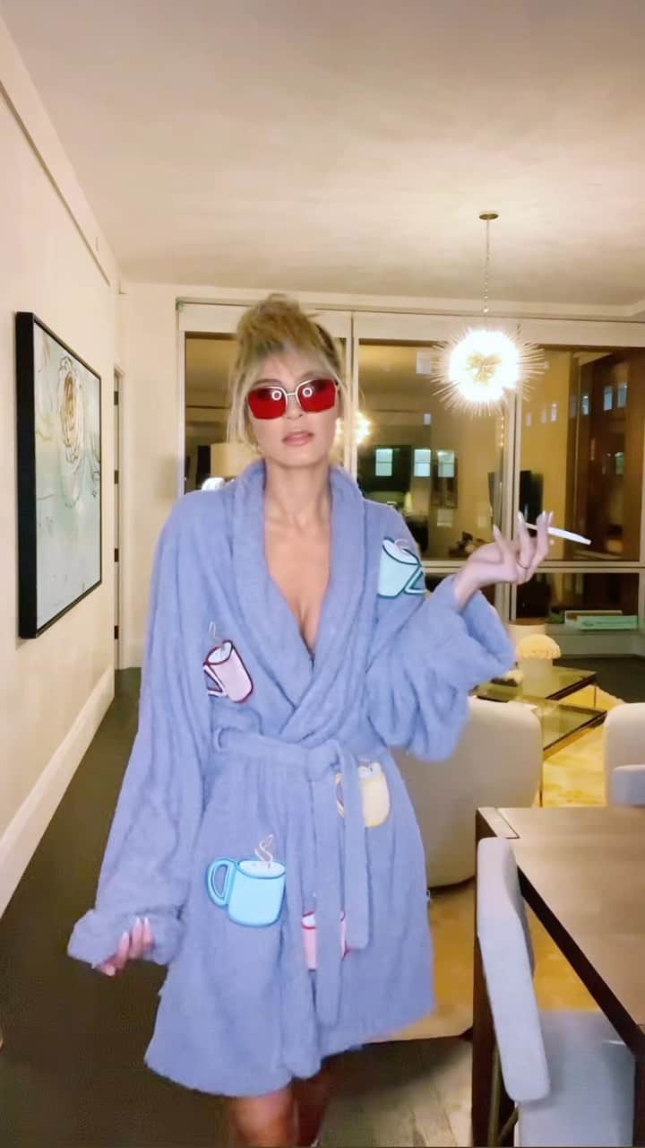 Ashley Haasのインスタグラム：「No, my costume was not “girl in robe” … 😂  No one got it, but I think I crushed it. 🤷🏼‍♀️」
