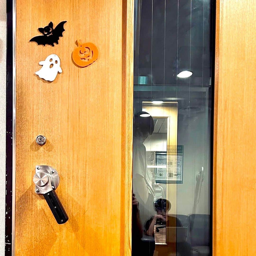 のインスタグラム：「ハッピーハロウィン🎃👻  #backnumber #bn_manager_diary」