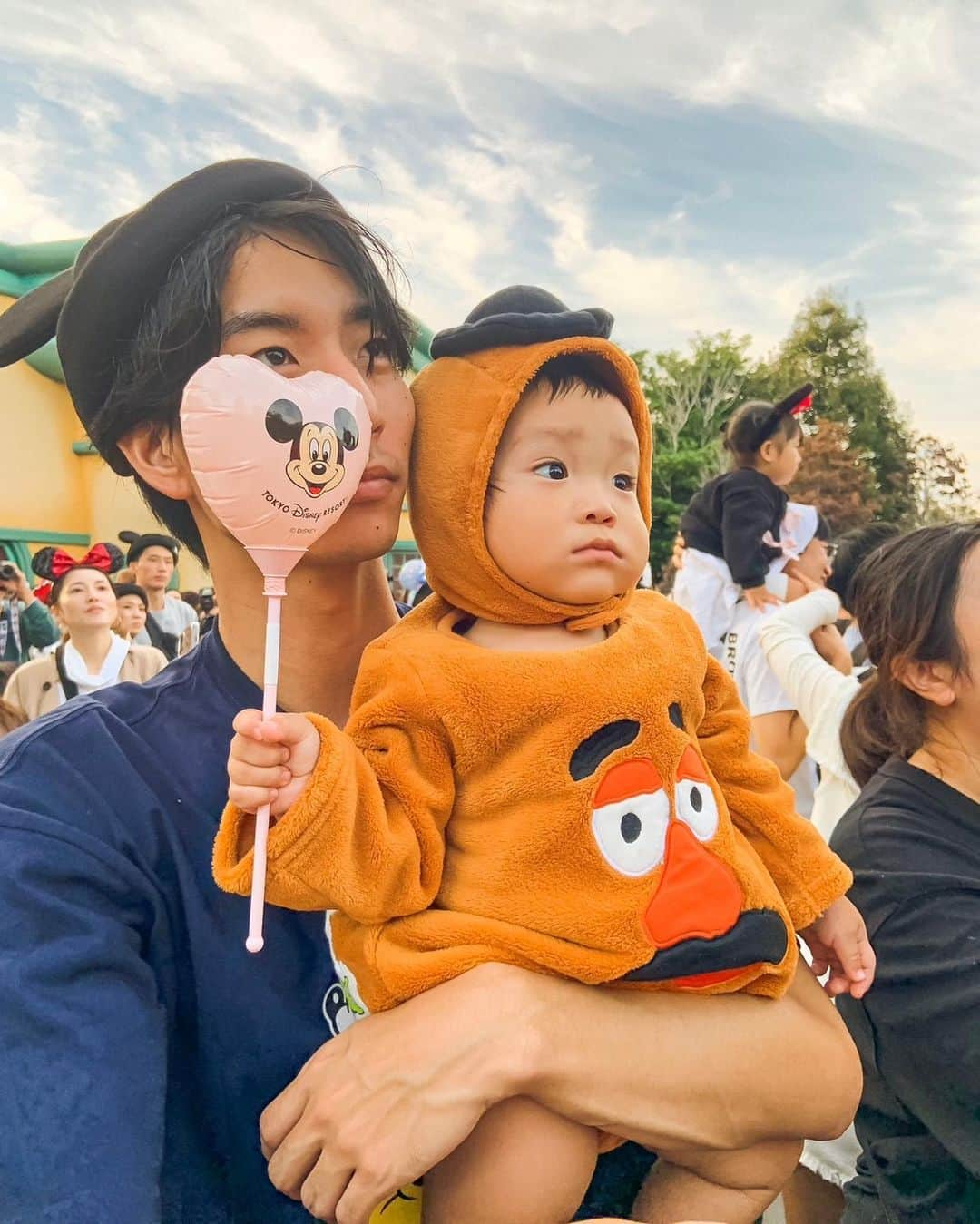 福田瞳さんのインスタグラム写真 - (福田瞳Instagram)「. . Happy Halloween 🎃 2023 . . #仮装楽しい（母ちゃんが。）」10月31日 12時02分 - fukudahitomi610