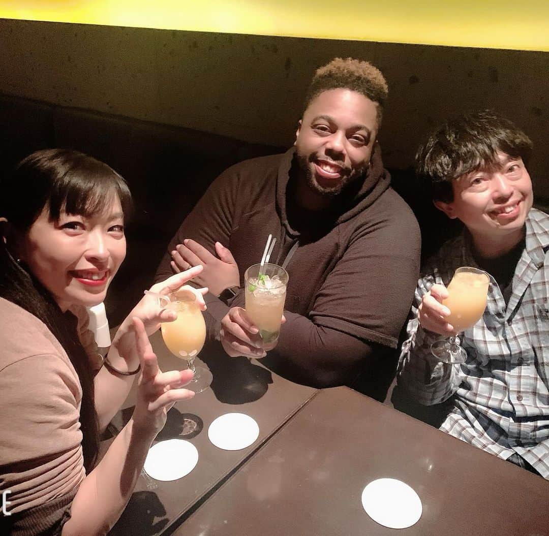 SATOKOのインスタグラム：「Aaron, you are the shining star in my heart. You are always in my heart, my life, and my music. I can’t thank you enough.  I love you and miss you tons.  Hope you can see my dad in the universe.  Miss you. Miss you tons….本当に悲しい…。」