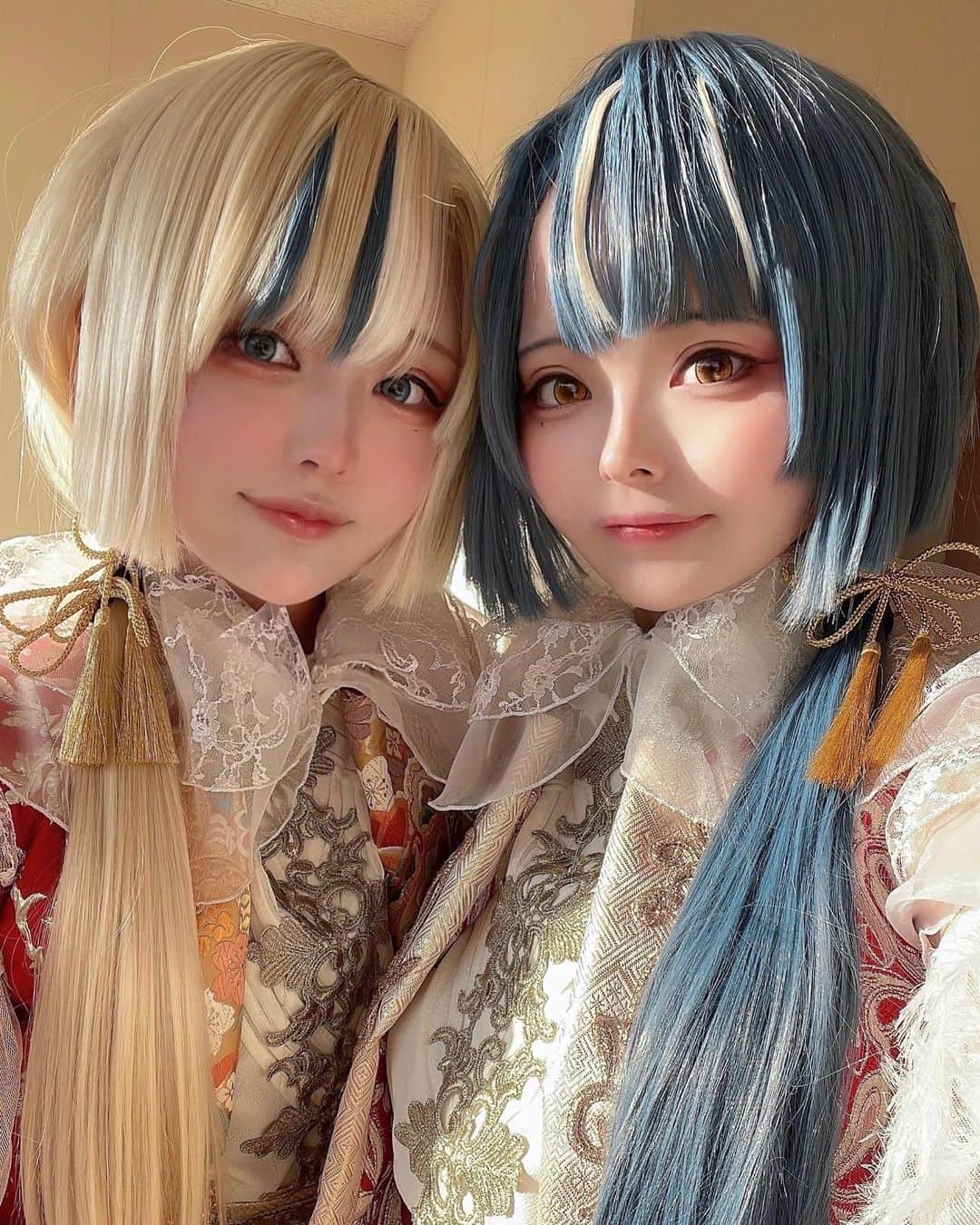 あまにのインスタグラム：「すずらちゃんと双子の天草四郎として原城一揆まつりのコスプレファッションショーに出演させていただきました❣️ 素敵な衣装を着させていただき光栄です🫶お疲れ様でした✨  #南島原市  #原城一揆まつり」