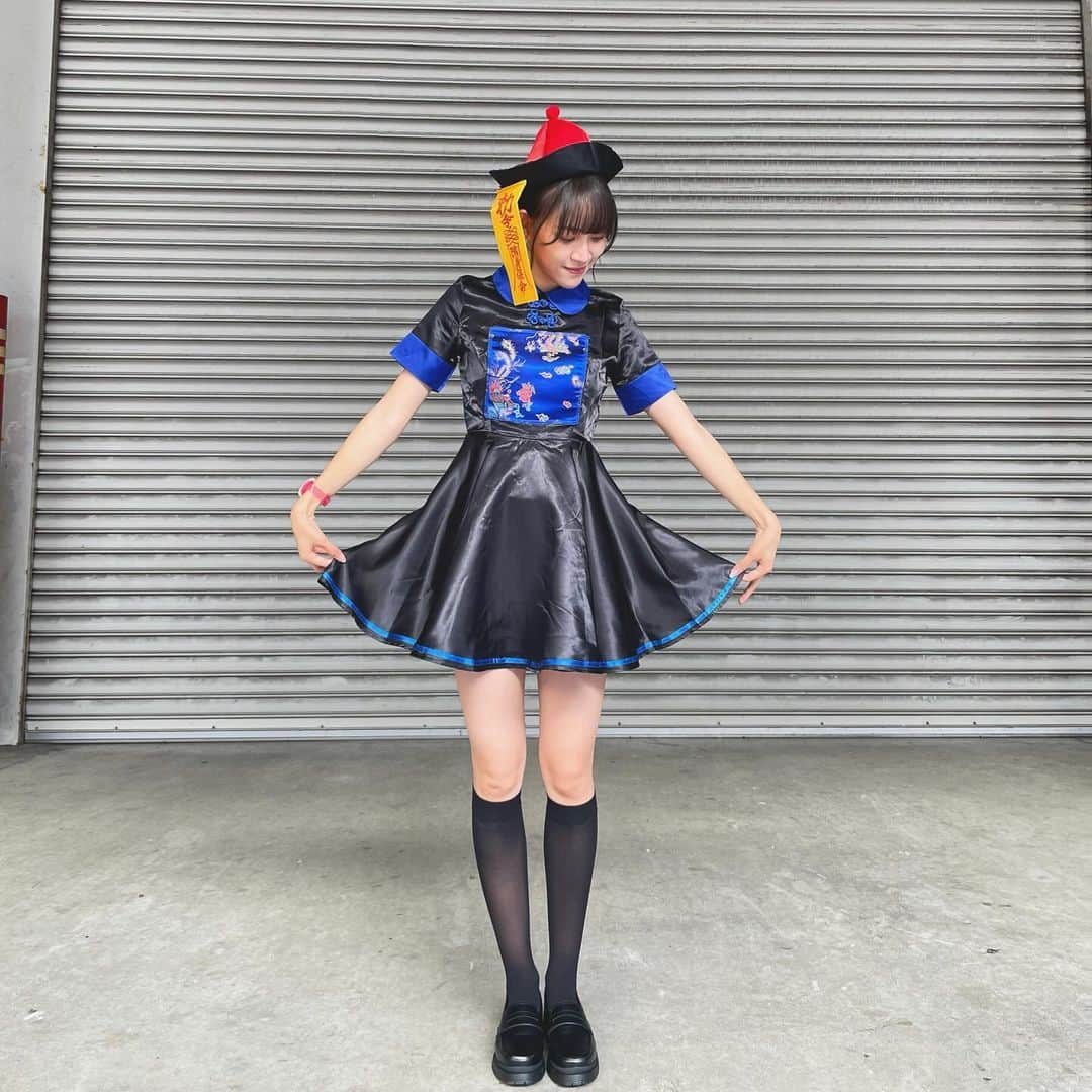 下口ひななのインスタグラム：「💙❤️ ⁡ ⁡ ⁡ ⁡ #halloween #キョンシー」