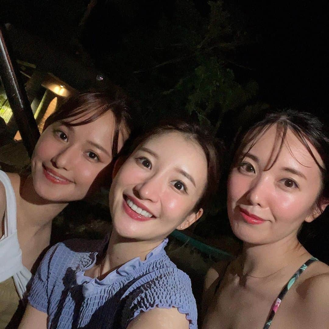 長江愛美さんのインスタグラム写真 - (長江愛美Instagram)「🇬🇺⭐️  夜のホテルのプール🛟  夜なら日焼けの心配もないし☺️  ライティングも綺麗で、エモエモ空間でした🏊✨  プールがたくさんのエリアに分かれてて、迷子になりそうだった🥹👙  #dusitthaniguam  #デュシタニグアム #デュシタニグアムリゾート  #グアム旅行  #グアム旅 #guamtrip  #プール #グアムホテル」10月31日 13時00分 - manamin.512