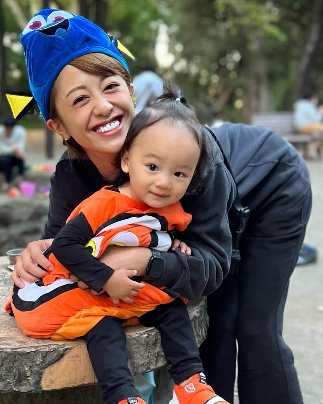 越智千恵子のインスタグラム：「Happy Halloween🎃今年はニモになり、パンプキンになり、スリラーにハマり、色々なイベントに参加できて充実したハロウィンでした🧙‍♀️🌙 顔面青塗りドリー、リベンジしたい。笑  #ハロウィン #halloween #仮装 #ハロウィン仮装 #かぼちゃ #🎃 #ハロウィンパーティー #happyhalloween #カボチャ #trickortreat #パンプキン #👻」