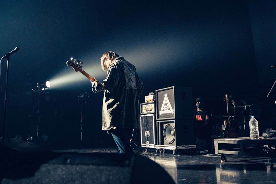 須藤俊のインスタグラム：「2023.10.27 Zepp Fukuoka ハルカミライ 「ヨーロー劇場TOUR 2023」  04 Limited Sazabysいつもありがとうございます、 GENさん誕生日おめでとうございました。  @ayumu10.18」
