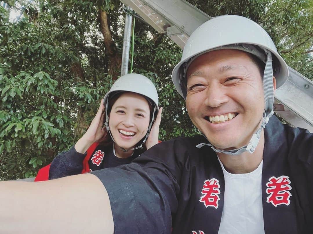 武田訓佳さんのインスタグラム写真 - (武田訓佳Instagram)「🌾🍂 ・ 今年もおまつりが終わりました😌 大当番の大村、宮入りかっこよかったです。 ・ いい音、いいかおり、いい景色🤍🧡🤎 木内さんとの久々の再会に喜び、 三木のあったかい人たちにもたくさん会えて♡ 久しぶりのワイワイ賑やかな時間も 三木ならではのひんやり夜の空気も ぜーーんぶが幸せでした🥰🥰🥰 ・ ・ あぁ、また来年かぁ。 待ち遠しい🥺 ・ ・ 雅まんじゅうとみたらし団子💓 my定番🌼 ・ ・ ・ #播州三木の秋祭り #金物のまち #三木 #三木まつり #2023 #サンテレビ #下町 #さいた #差し上げ #の時のワッサワッサすき🎋 #落とし方はやんちゃ #🤫  #来年こそは #2日とも #晴れてくれぇ」10月31日 14時46分 - kunika0117