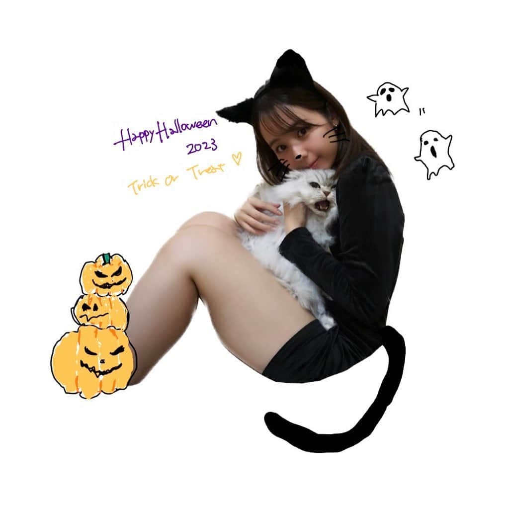 小池里奈のインスタグラム：「🐈‍⬛🎃👻」