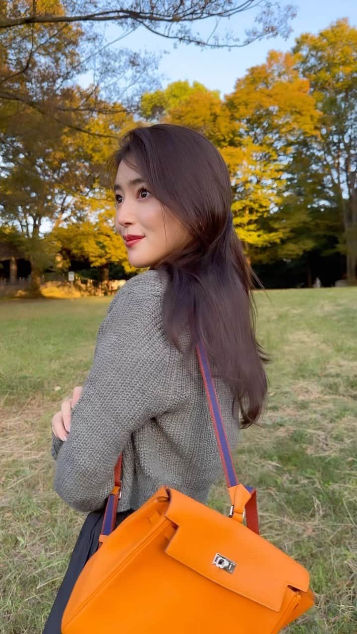 のインスタグラム：「この季節が1番好きだと感じる2023年秋🤭🍂 そろそろ年末だね〜🧸」