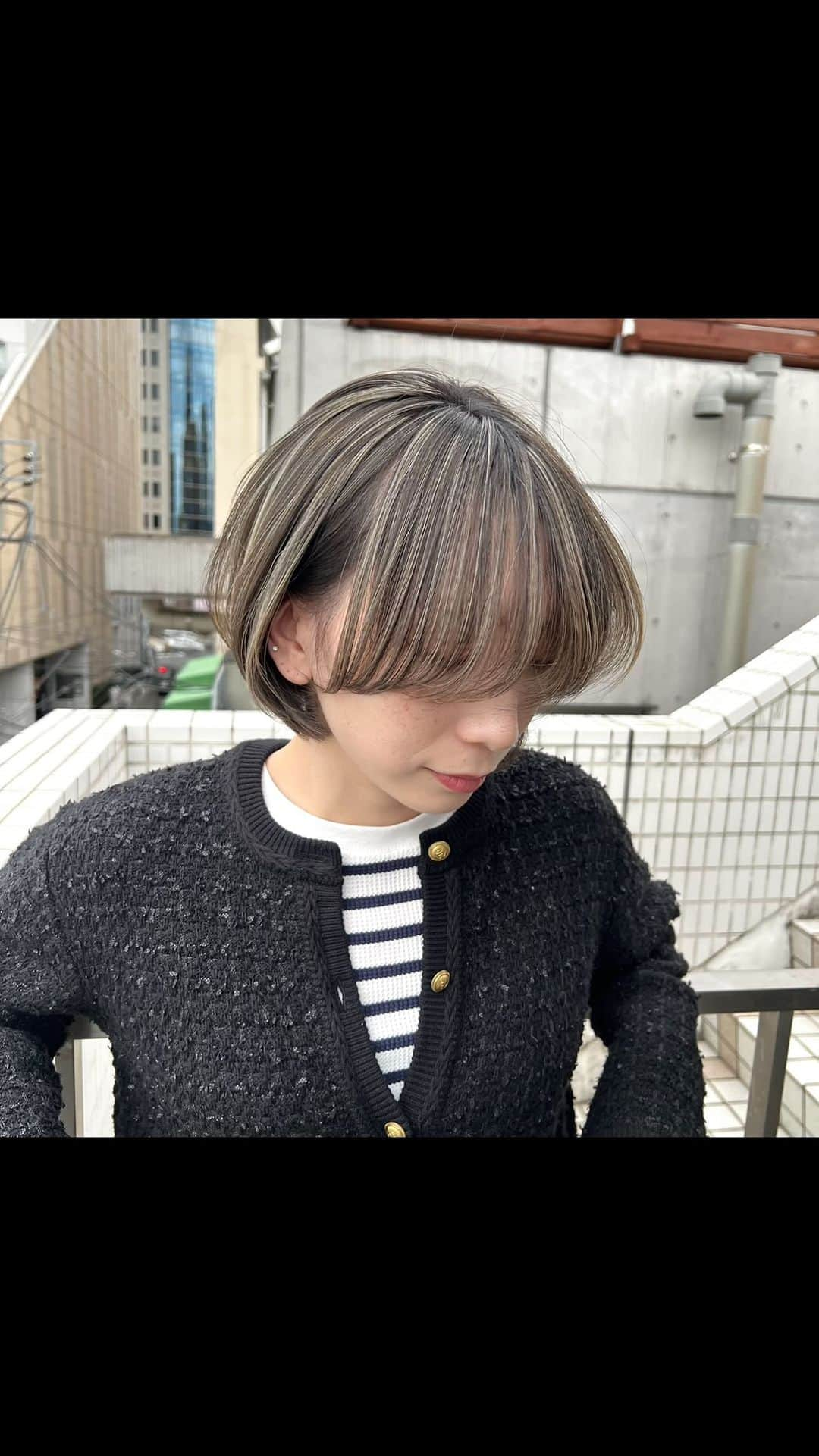 NOBU/渋谷店のインスタグラム：「ダブルカラーハイライト . . #マルチテクニックス #イノアカラー @lorealpro_education_japan  . . @nobuhair 担当プロデューサーNOBU . . NNNスリーエヌ　 ■営業時間10:00〜20:00  ※年中無休 ■住所　107-0061 東京都港区北青山3-12-1 オウル3階 . . #pr #ヘアスタイル #オイルカラー #ブリーチ  #カラー #ヘアカラー #ヘアアレンジ  #韓国ヘア #外国人風 #新色 #美容師 #髮型 #髮型師 #剪髮 #中長髮#ตัดผม#ผม#헤어 #컷#hair #hairstyle」