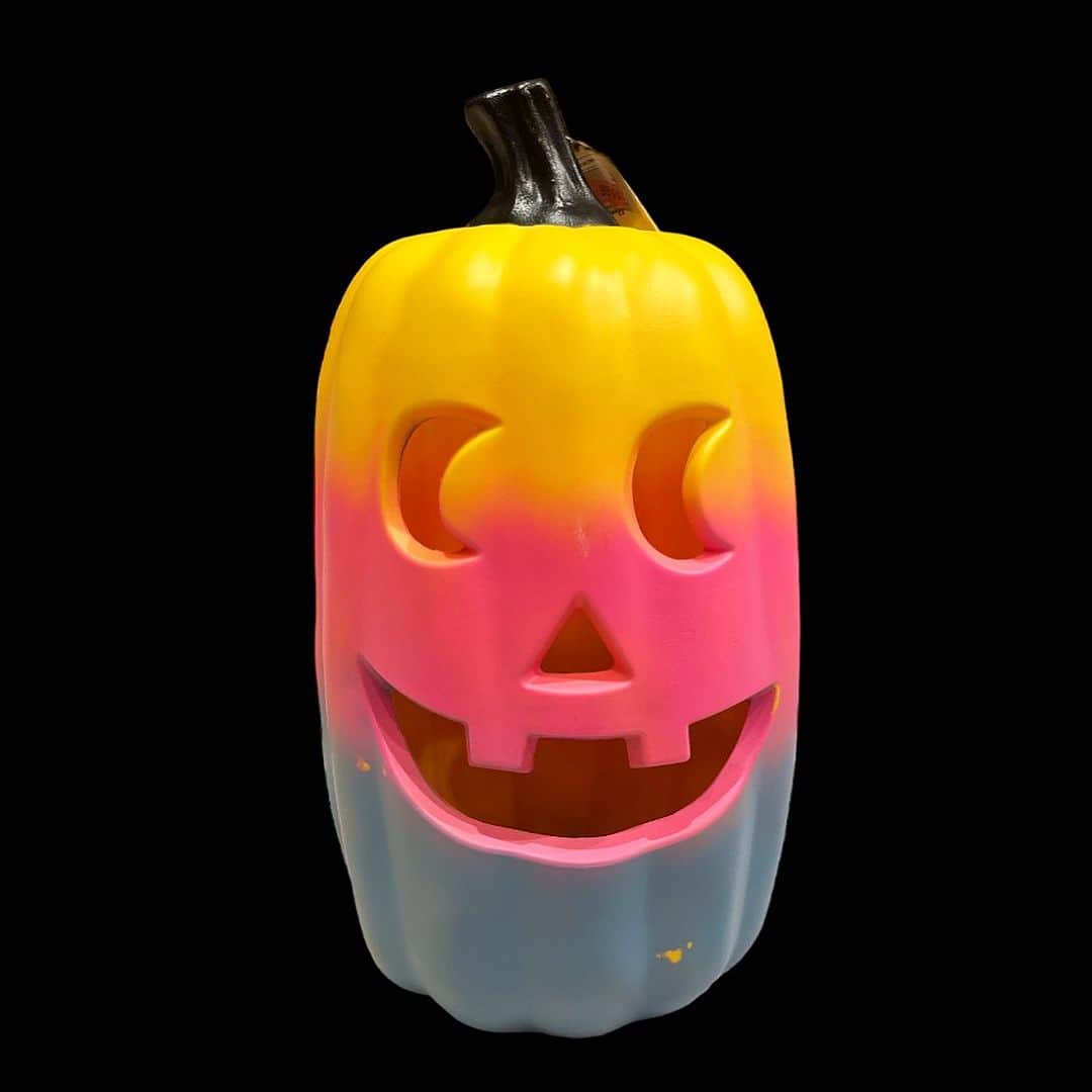 おもちゃやSPIRALさんのインスタグラム写真 - (おもちゃやSPIRALInstagram)「Pumpkin decoration Light🎃💡入荷しました✨」10月31日 15時23分 - spiral_toy