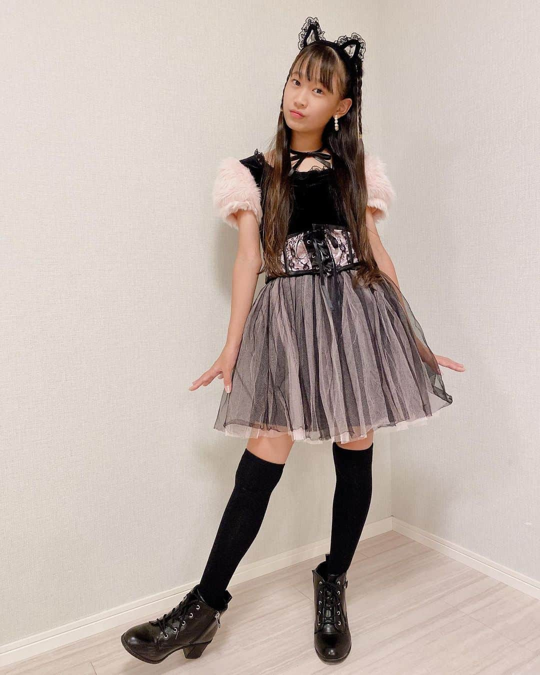 藤林夢さんのインスタグラム写真 - (藤林夢Instagram)「🎃🐈‍⬛HappyHalloween🐈‍⬛🎃  💓11月10日(金)💓 アクアガーデンテラス(大阪)👗ドレス撮影会📸💕 💗夢💗参加します❣️❣️❣️  ⛪️チャペルorカフェ🍹を選ぶ事ができるなど、 詳しい情報は→💗夢💗のInstagramプロフィールURLをタップ👆【シスタ公式LINE登録OK】で、すぐにCheckする事が出来ます😉🙏💕✨  ❤️ぜひ、お好きな時間をゲットして下さい❤️ よろしくお願いします💓😋📸💓  ❤︎ ❤︎ ❤︎  #シスタ撮影会 #ドレス撮影会 #大阪 #個撮 #個人撮影会 #藤林夢#夢#ゆめ#ユメ#yume#okinawa#japan#girl#4xstAr5#シスタ#dance#sing#model#japanese#pink#ティーンアイドル#アイドル#プレティーン#idol#ジュニアアイドル#最強#小学生#女の子#モデル#💗」10月31日 20時55分 - yumemama.mini