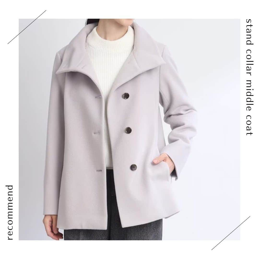 のインスタグラム：「｜COAT STYLE｜  冬コーデの主役『コート』をPICK UP！  襟を倒したり立てて着用することで 雰囲気を変えて着ていただける シンプルでどんなスタイルにも合わせやすい 優秀なスタンドカラーコートです。  - 商品詳細 - スタンドカラーミドルコート No.101-97551｜¥51,920(taxin)  ▼プロフィール@reflect_kobe_officialより、 公式サイトページにリンク頂けます。  #reflect #リフレクト」