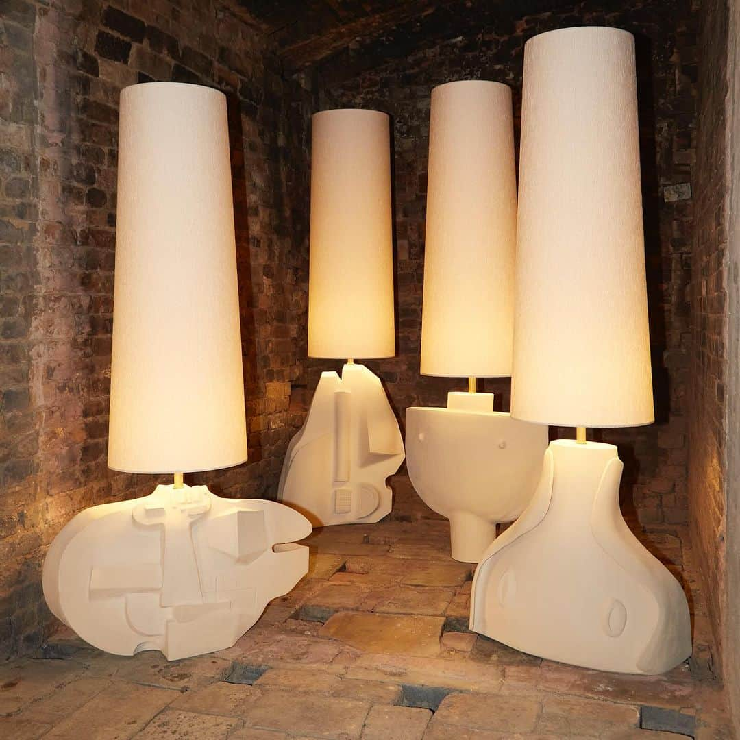 アポロジーさんのインスタグラム写真 - (アポロジーInstagram)「The giant lampshades from the 1970s in Vallauris are true treasures of French design and craftsmanship history. Vallauris, a small town on the French Riviera, has been renowned for its ceramics and pottery production since the 19th century. However, it was in the 1970s that the town became famous for its giant lampshades, which became iconic of that era.  These lamps were often made of ceramic, a material that has always been at the heart of Vallauris' artisanal industry. What set them apart was their impressive size. The lampshades were often of spectacular dimensions, creating a bold visual impact in the interiors where they were installed.  What made these lamps so special was their unique aesthetics. Many of them featured intricate ceramic patterns and decorations, often inspired by nature, geometric motifs, or abstract art. Vibrant colors and shimmering glazes were also characteristic of these creations. These giant lampshades were true functional works of art that added a distinct decorative touch to the interiors of the time.  In addition to their distinctive appearance, these lamps were also appreciated for their warm and soft lighting. Their large lampshades diffused the light gently, creating a welcoming and relaxing atmosphere in indoor spaces.  Today, the 1970s giant lampshades from Vallauris are sought-after collector's items among vintage design enthusiasts. They evoke a time of bold creativity and artistic experimentation and have inspired the artist and designer Olivia Cognet in her new collection of monumental sculptural lamps developed in a contemporary spirit.  In line with her sculptures and bas-reliefs, these extraordinary lamps pay sculptural homage to the bright history of the Ceramic City, where Olivia Cognet is now based. Playing with these local influences, the lamps are photographed by Thierry Lebraly in the old wood-fired kilns of the ceramics town Vallauris  📷 @thierrylebraly」10月31日 15時45分 - olivia_cognet