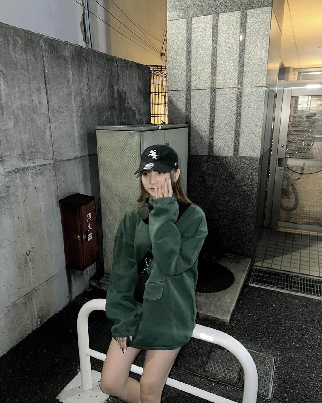 吉田羽花のインスタグラム：「. れちれちに撮ってもらったーー＾＾💕 この日韓国料理食べたの美味しかった👍🏻💜   #ワカノシフク   #今日好きになりました   #今日好き   #06  #jk  #sjk   #吉田羽花」