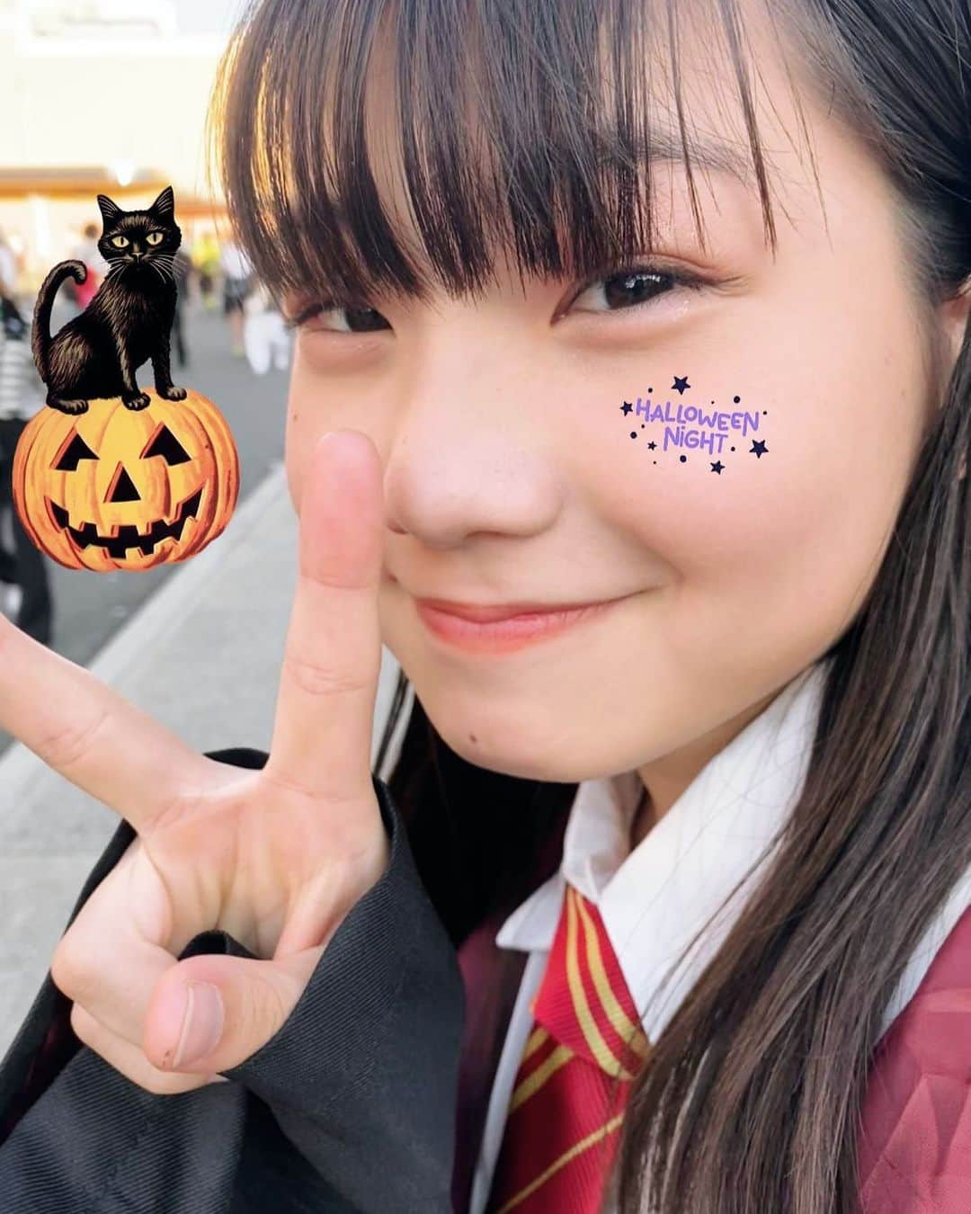 毎田暖乃さんのインスタグラム写真 - (毎田暖乃Instagram)「🎃Happy Halloween🎃 今年はユニバのホラーナイトに 沢山行くことが出来ました！ 大好きなゾンビ達と一緒に踊れて楽しかったです♪ 素敵なハロウィンを✨ 2023.10.31」10月31日 15時58分 - maida_nono_official