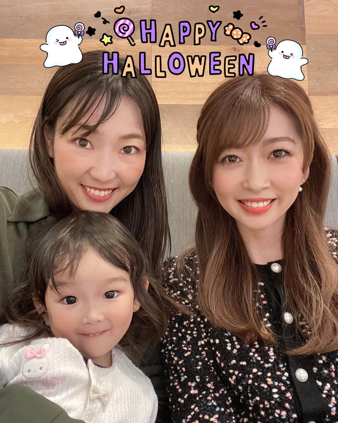 三浦真理子のインスタグラム：「. 🎃Happy Halloween🎃 . 東京モーターショー2007年の時からのお友達、ひかりちゃんが福岡に引越して来たので一緒にランチ🎶 . 久々に会えて嬉しかったぁ😆 さゆちゃんも可愛くて癒されました❤️ . 福岡でまた再会できるとはスゴいよね🍀 . . #halloween #instagood #pleasefollowme #久々の再会 #いいねしてね #😊 #今年は仮装せず #🎃 #天神ランチ #女子会ランチ」