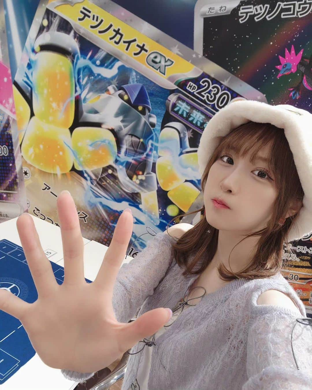 小田桐奈々のインスタグラム：「ごっつあん🖐💨💨  #ななっぷるは今日もごっつあんプリファイです」