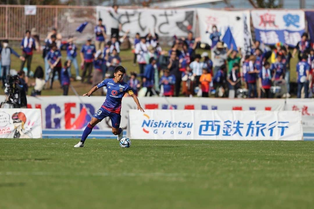 小谷祐喜さんのインスタグラム写真 - (小谷祐喜Instagram)「vs愛媛FC 0-3、敗戦。  たくさんの熱い応援、本当にありがとうございました。  ホームで首位のチーム相手に勝利を掴み取ることだけをイメージして臨んだけど、結果は悔しいものになりました。  ただ、下を向いてる時間なんか自分たちにはありませんし、すぐに前向いてひたむきに成長していけるようにやっていきます。  目の前の一日一日を全力で学び、向上していき、次の試合こそ歓喜の瞬間を！  #奈良クラブ #Jリーグ #奈良一体」10月31日 16時29分 - kotani0727