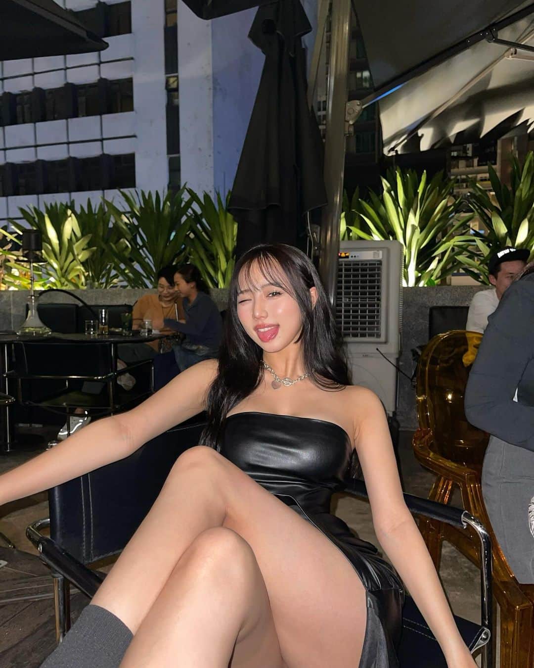 川谷花音のインスタグラム：「Hello hong kong🇭🇰  保育実習が始まるので凄く久しぶりに髪の毛を黒くしました🖤  @masashi__eguchi  いつもありがとうございます☺️」