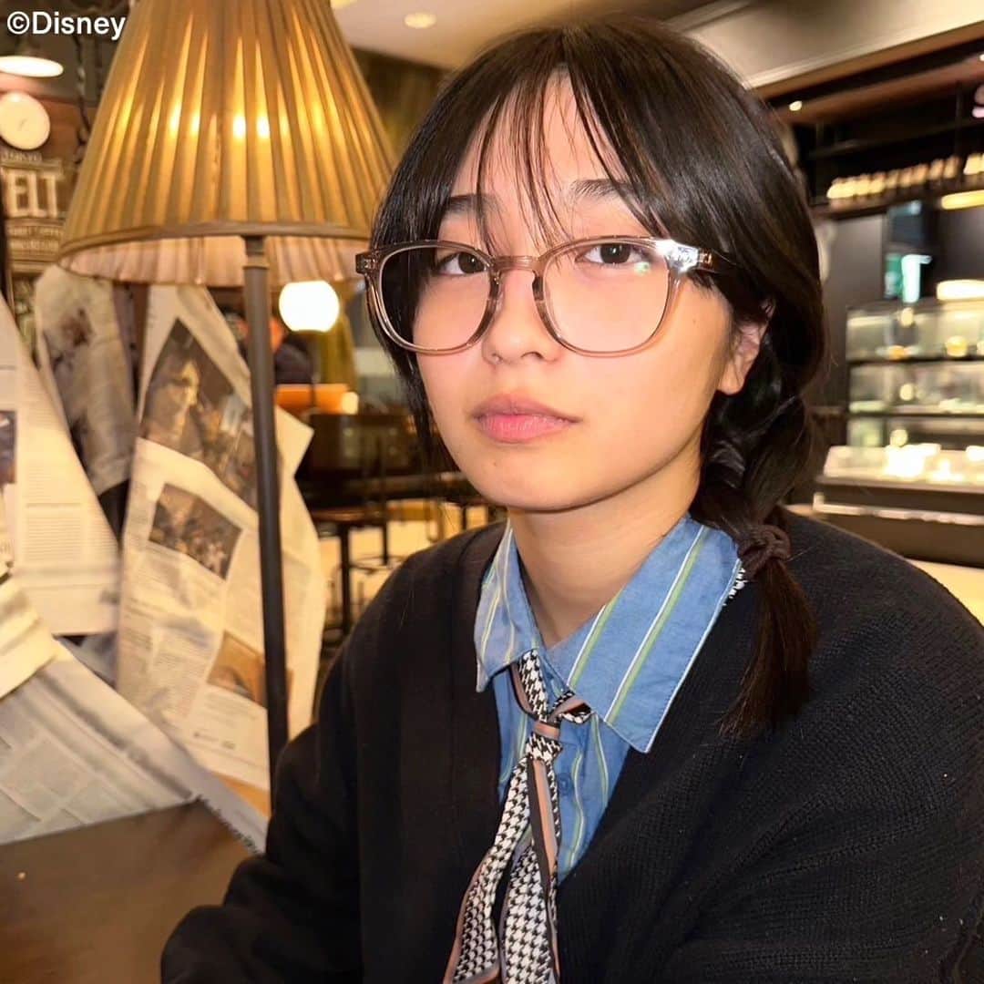 トメイトゥさんのインスタグラム写真 (トメイトゥInstagram)「ドナルドモチーフのメガネ👓 足跡をイメージしたデザインがお気に入り