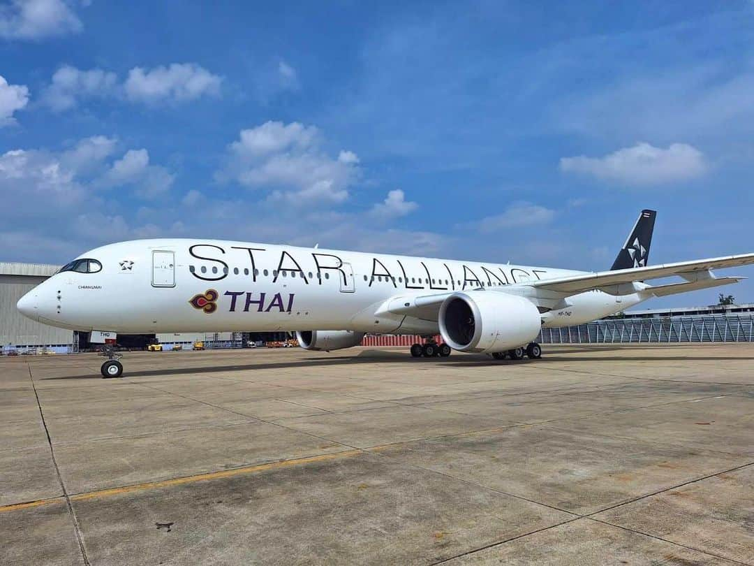 タイ航空さんのインスタグラム写真 - (タイ航空Instagram)「🎉 ✨ Prepare for a flight of pure elegance and charm! 🌟 Introducing the stunning Thai Airways A350-900, now adorned with the mesmerizing Star Alliance pattern.  🛫 Watch as HS-THQ "Chiang Mai" emerges from our Don Mueang Hangar, ready to grace the skies with its newfound allure. Get ready for more captivating adventures with Thai Airways! ✈️ #ThaiAirways #A350Elegance #StarAllianceMagic」10月31日 16時35分 - thaiairways