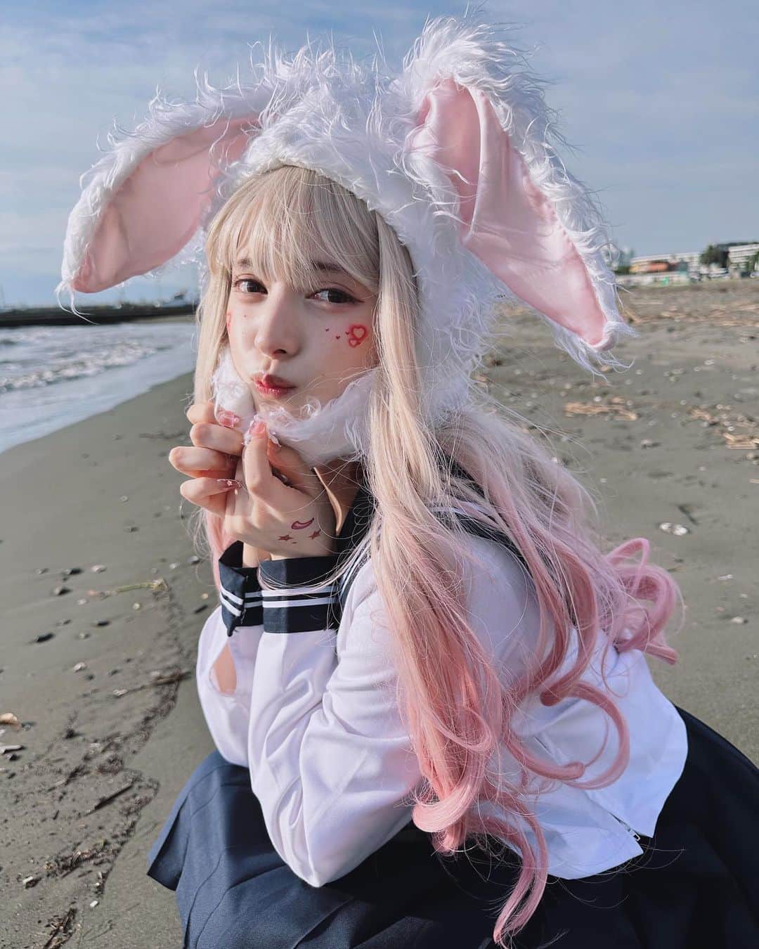 のインスタグラム：「好きになってくれなきゃイタズラしちゃうぞ🐰  #HappyHalloween #ハロウィン #菅田愛貴」