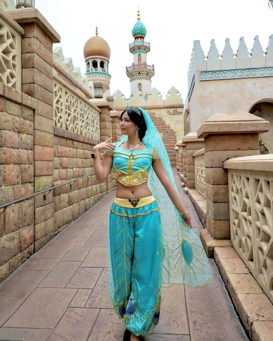 九条ねぎ あぴるさんのインスタグラム写真 - (九条ねぎ あぴるInstagram)「🧞‍♂️  #halloween #cosplay #japanesegirl #disney #aladdin #dハロ #dハロ仮装 #コスプレ」10月31日 16時50分 - negi_kujyo