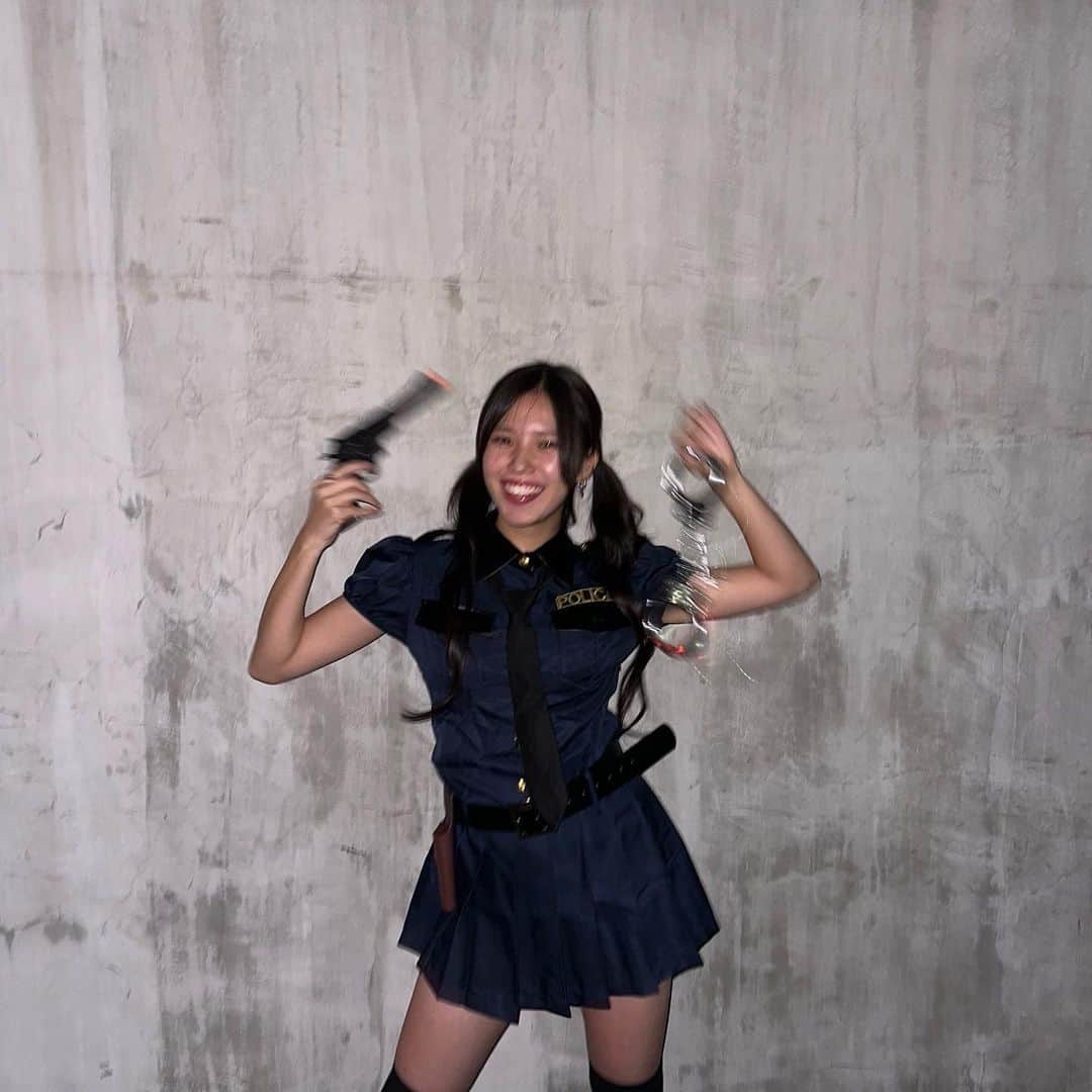 増田小春さんのインスタグラム写真 - (増田小春Instagram)「💥 Halloween🍷👮  #halloween #ハロウィン #ポリスコスプレ #police #japan #04년생 #04 #警察 #こはる」10月31日 18時30分 - koha_0303