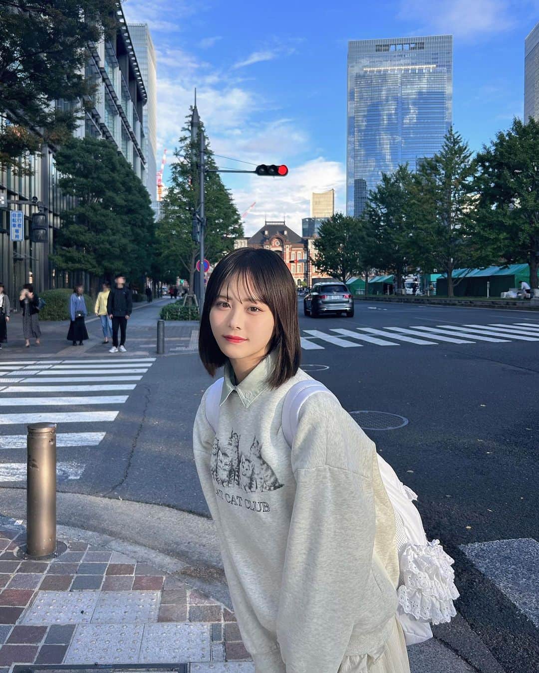 のインスタグラム：「・  髪少し切りました ✄ いつも有難うございます…！」