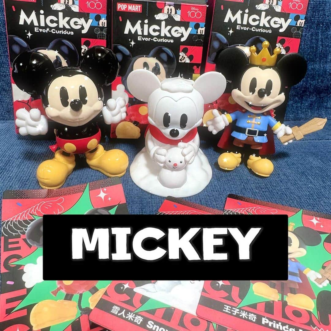 七瀬さくらのインスタグラム：「【PR】「POP MART」Mickey Ever-Curious ミッキーがめちゃくちゃ可愛い〜！！！！！！！！  12種類のミッキーと、シークレットがあります🖤  バルーンミッキー🎈 プリンスミッキー👑 スノーマンミッキー⛄️  の3種類を引きました！ 全部可愛すぎる……！！！  ハロウィン生まれなので、 ハロウィンミッキー🎃、ゴーストミッキー👻 引きたかったなぁ！全部可愛すぎるから揃えたい🤦‍♀️ POP MARTはいつもクォリティ高いので本当に好き（お店にも行くくらい好き）💕  ディズニー好きなヒトには是非チェックして欲しいです❣️  PR @popmartjp #popmart #ポップマート #ディズニーコラボ」