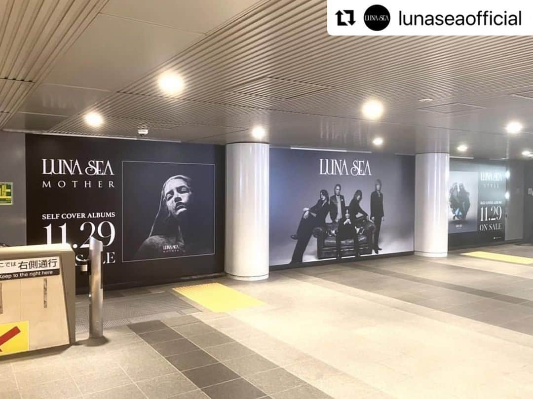 真矢さんのインスタグラム写真 - (真矢Instagram)「SUGIZOのコスプレして見に行こうかな…  #Repost @lunaseaofficial with @use.repost ・・・ . 【新宿&渋谷駅構内 広告ボード掲載情報!!】  セルフカヴァーアルバム [MOTHER]＆[STYLE]のリリースに先駆け、 JR新宿駅＆田園都市線渋谷駅構内にて広告ボードを展開中！  広告を見かけた方は、ぜひSNSなどで全国のファンの皆さんと共有してお楽しみください。 ※改札内に入るには駅入場券が必要です。 ※広告に関して鉄道会社や駅係員へのお問合せは固く禁じられておりますので、ご遠慮ください。 ※掲示期間は駅によって異なりますので、予めご了承ください。  【掲載場所】 新宿駅：JR新宿駅改札内中央通路 渋谷駅：田園都市線渋谷駅ハチ公改札内(壁面)  【掲載期間】 ～11/5(日)予定  #LUNASEA #MOTHER #STYLE #MOTHERvsSTYLE」10月31日 17時09分 - 331shinya